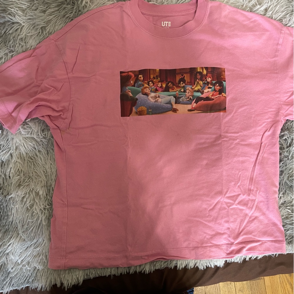 Uniqlo UT Disney collection